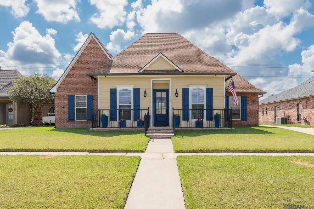 2034 Pointe South Dr, Zachary, LA 70791 - Image #1