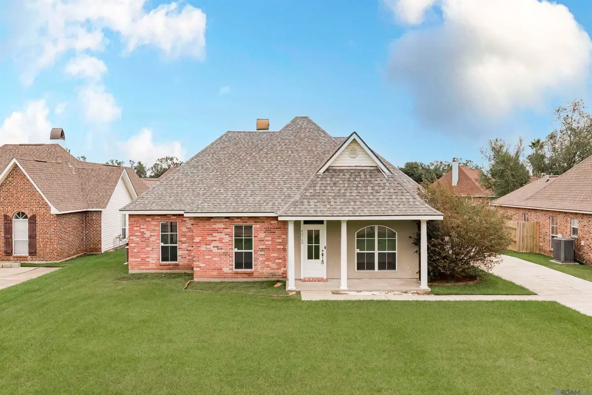 42168 Stone Ridge Ave, Prairieville, LA 70769 - Image #1