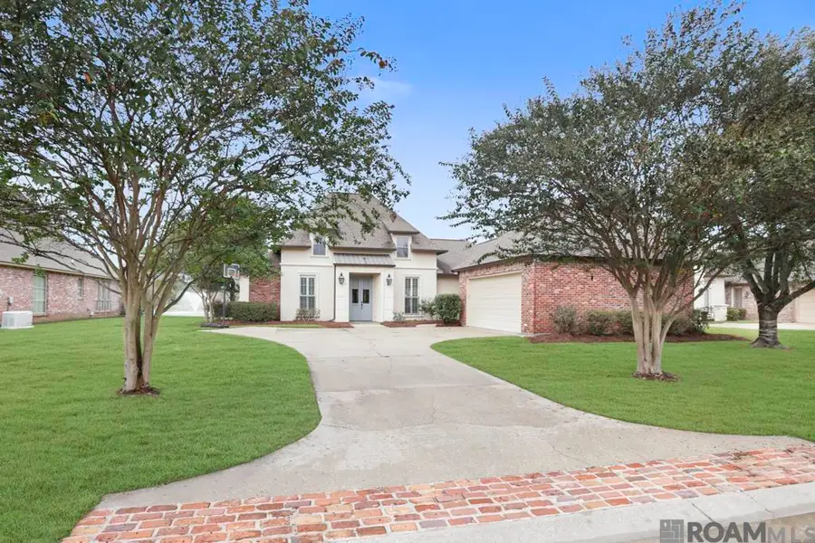 15053 E Lakefront Dr, Gonzales, LA 70737 - Image #2
