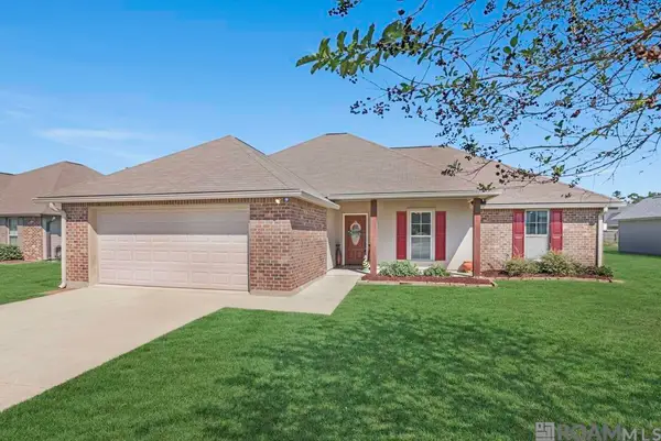 9277 Yellowfin Dr, Denham Springs, LA 70726