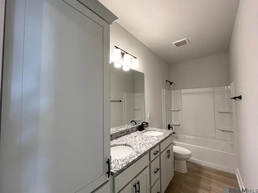 1586 Old Tucson Ave, Zachary, LA 70791 - #2