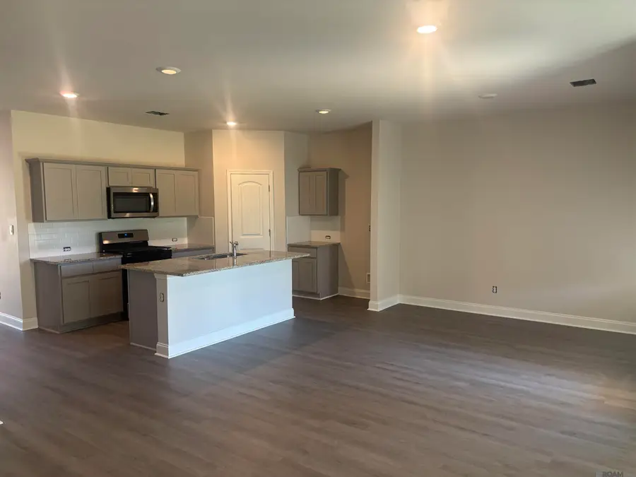 13302 Fowler Dr, Walker, LA 70785 - Image #2