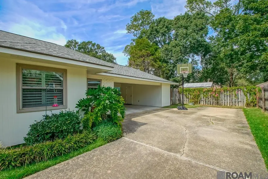 1007 Oak Hills Pkwy, Baton Rouge, LA 70810 - Image #3