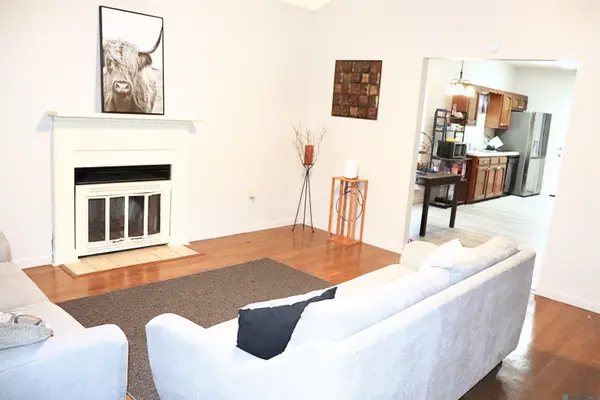 9414 Pecan Tree Dr, Baton Rouge, LA 70816