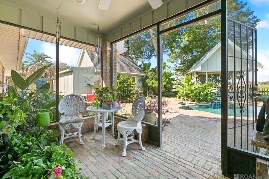 2223 W Canterbury Dr, Laplace, LA 70068 - #3