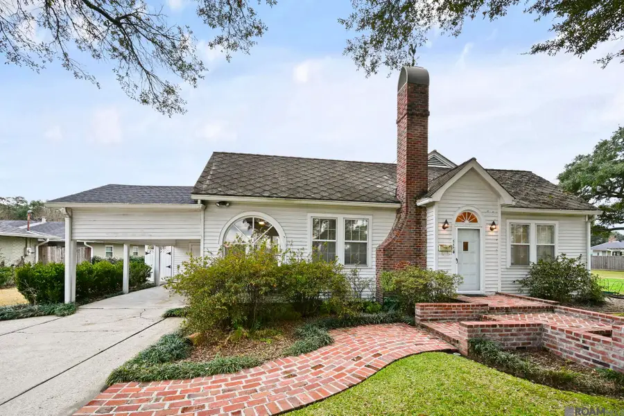 557 Avenue C, Port Allen, LA 70767 - #2