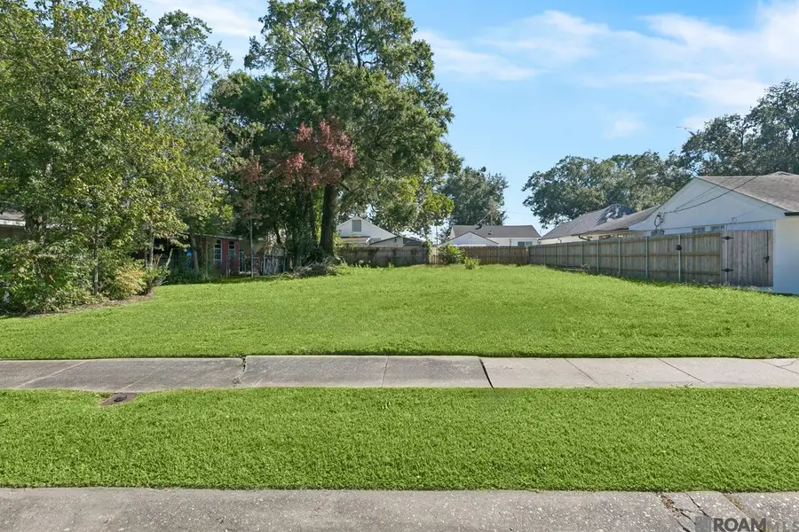 367 Carolyn Dr, Harahan, LA 70123 - Image #2