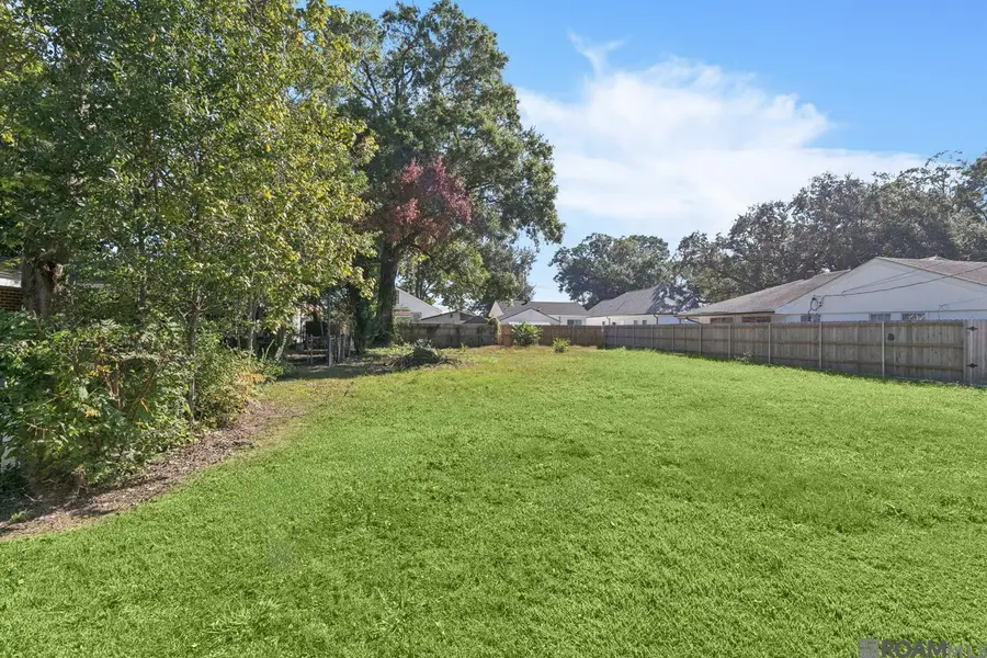 367 Carolyn Dr, Harahan, LA 70123 - Image #3