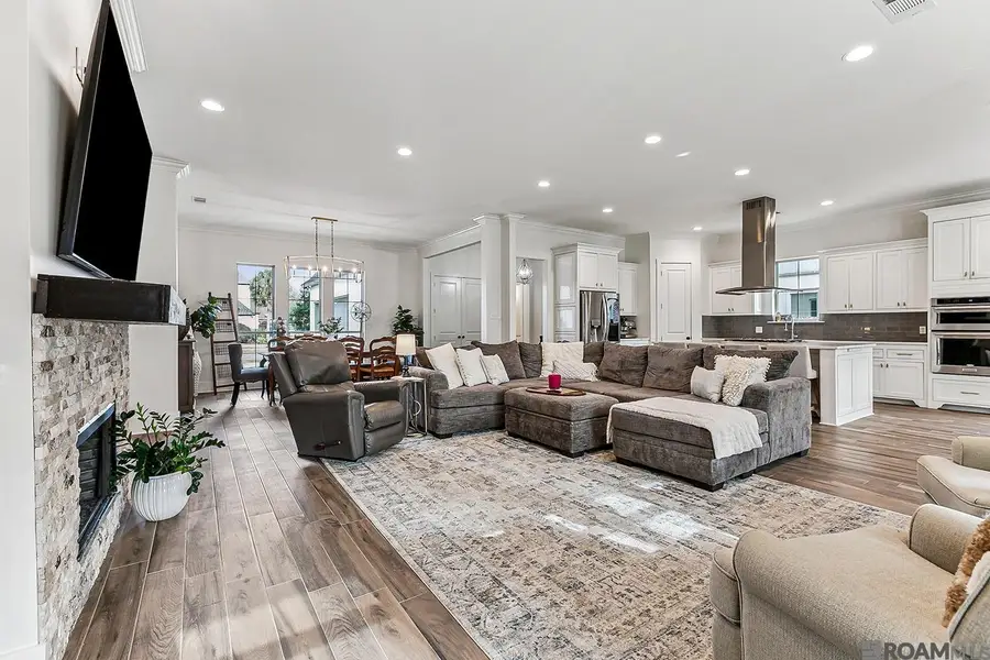 18103 Forest Hills Dr, Prairieville, LA 70769 - Image #3