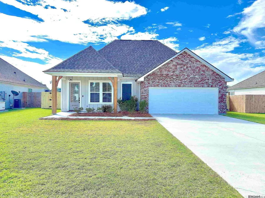 10462 Highcrest Dr, Denham Springs, LA 70706 - Image #2