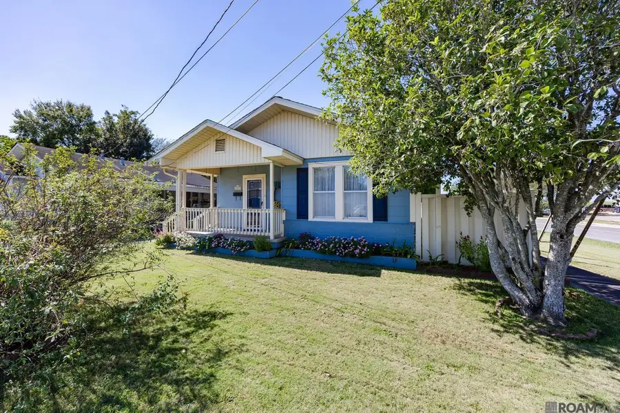 1093 6th St, Port Allen, LA 70767 - #2