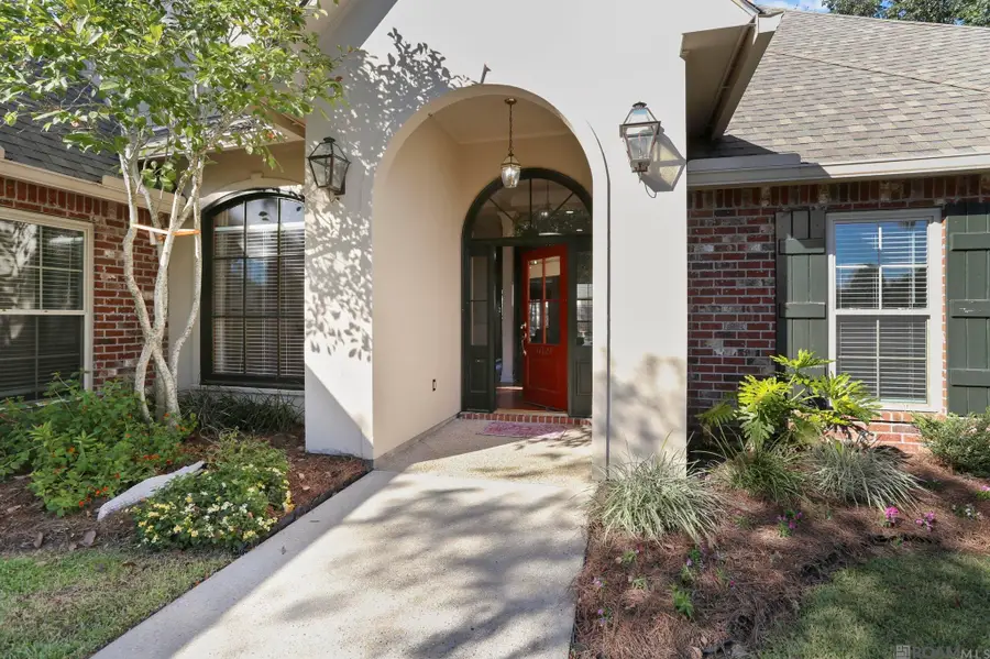 37124 Longwood Ave, Prairieville, LA 70769 - Image #2