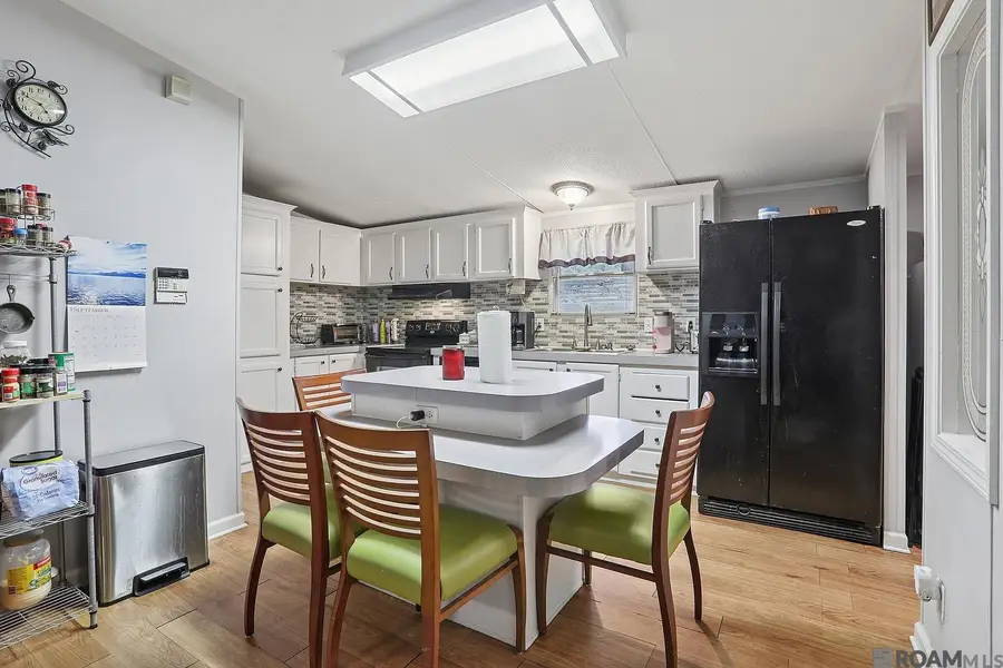 13162 Alysha Dr, Denham Springs, LA 70726 - Image #2