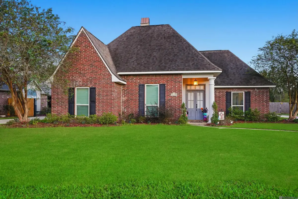 36450 Dialtha Dr, Denham Springs, LA 70706 - Image #1