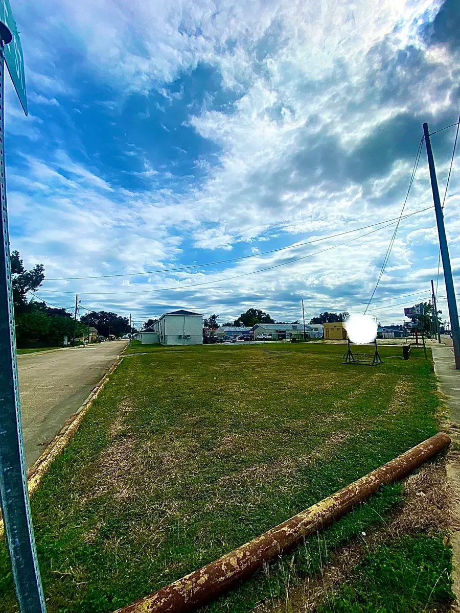 1213 Lafayette St, Houma, LA 70360 - #3