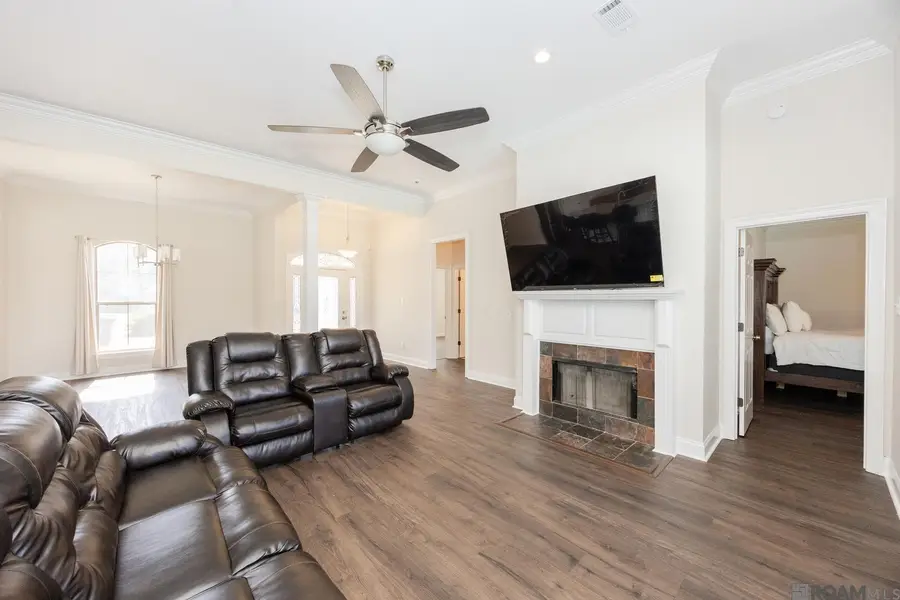 19934 Pecan Hill Dr, Zachary, LA 70791 - Image #3