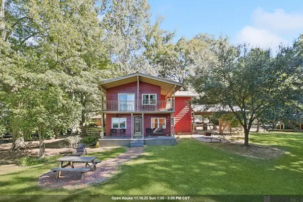 12279 Dogwood Rd, St Francisville, LA 70775