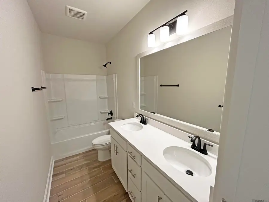 17237 Tidewater Ln, Baton Rouge, LA 70810 - #2