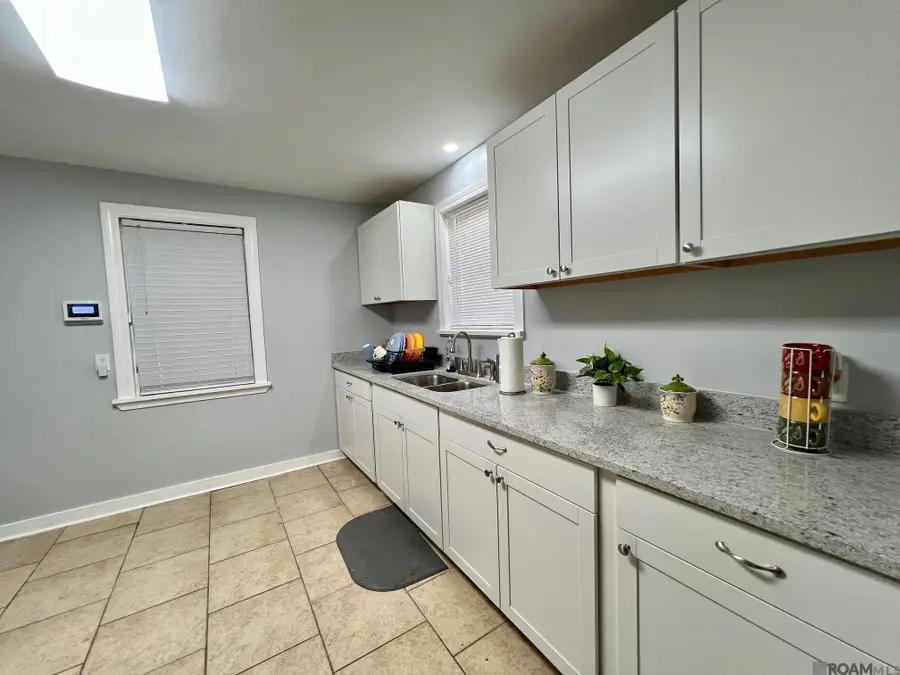 7655 Hanks Dr, Baton Rouge, LA 70812 - Image #2