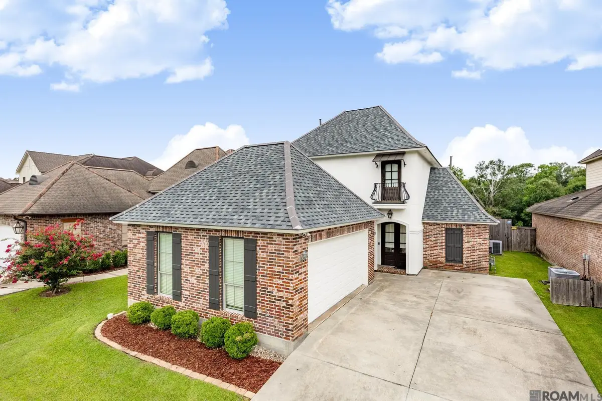 18213 Vis-a-vis Ave, Saint George, LA 70817 - Image #1