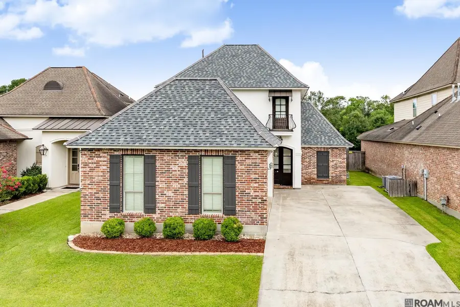 18213 Vis-a-vis Ave, Saint George, LA 70817 - Image #2