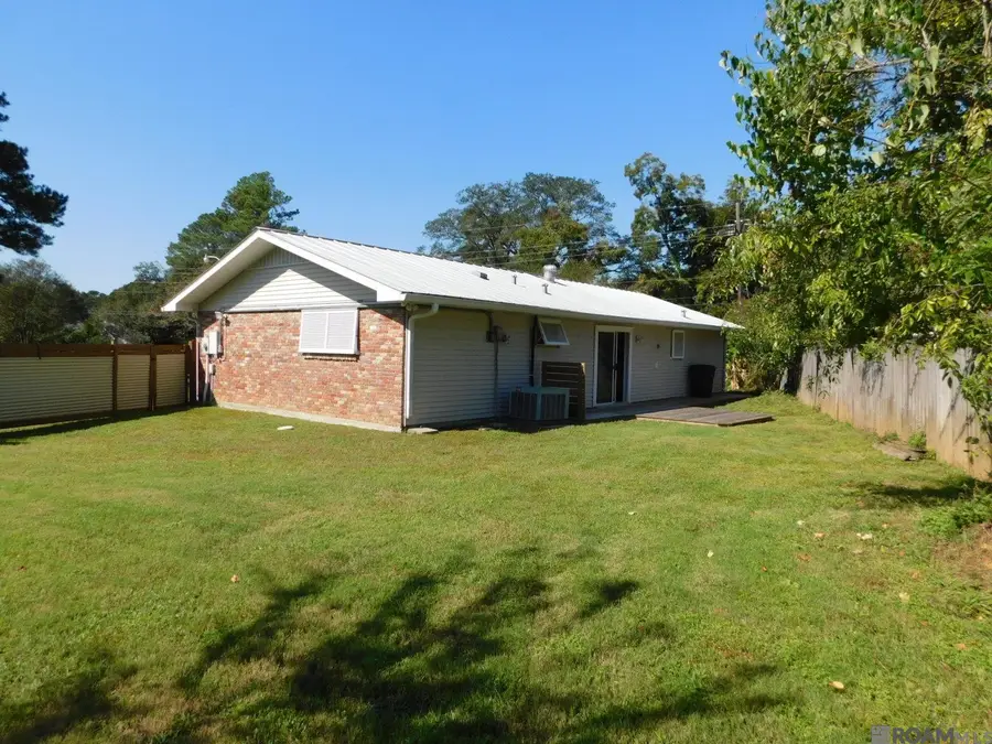 9421 Corinth St, Baton Rouge, LA 70809 - Image #2