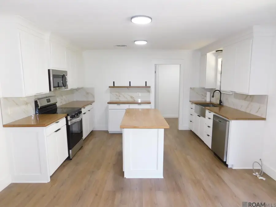 9421 Corinth St, Baton Rouge, LA 70809 - Image #3