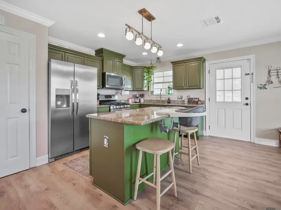 208 N Willow St, Lockport, LA 70374 - Image #3