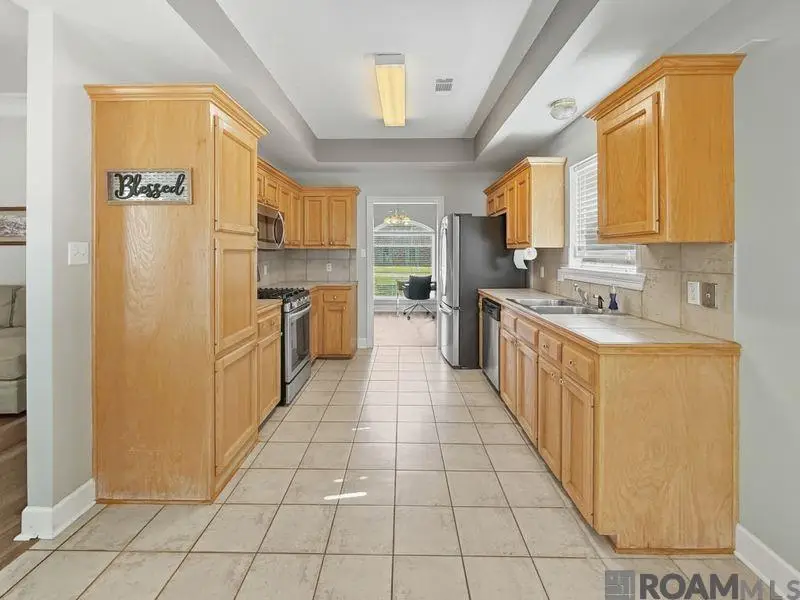 38073 Cove Ct, Prairieville, LA 70769 - #3