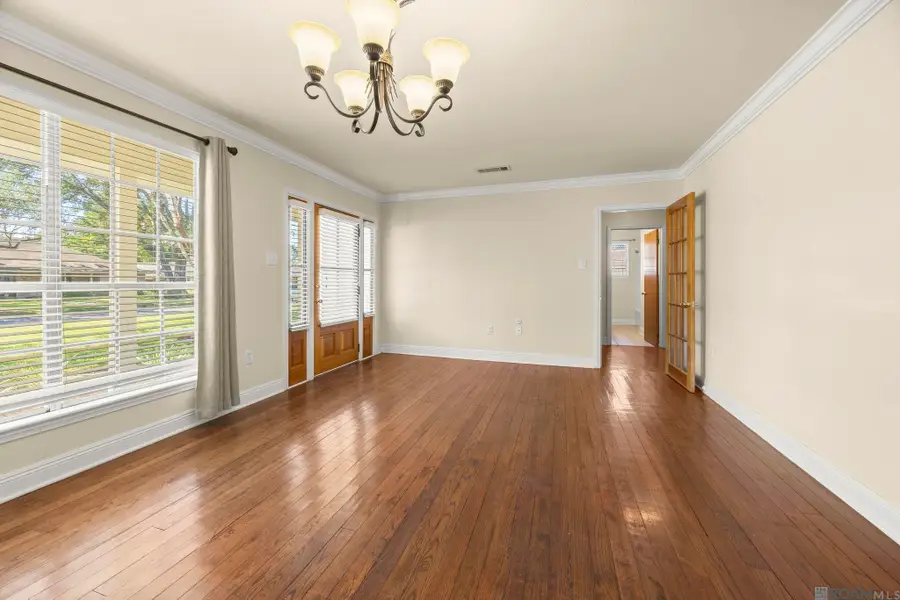 12269 N Lakeview Dr, Oak Hills Place, LA 70810 - Image #3