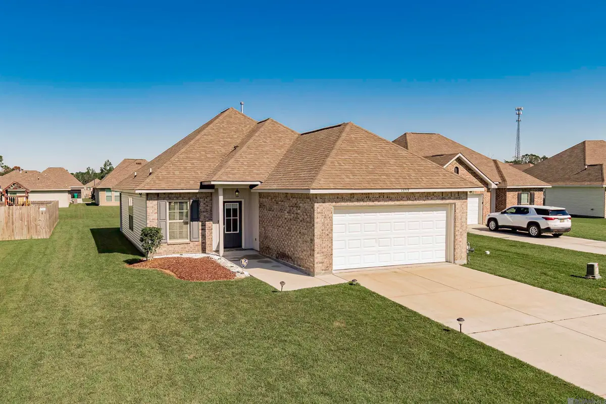 13719 Acacia Ct, Denham Springs, LA 70726 - Image #1