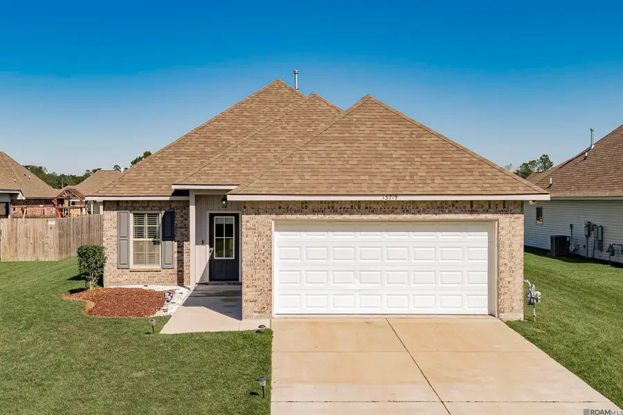 13719 Acacia Ct, Denham Springs, LA 70726 - Image #2