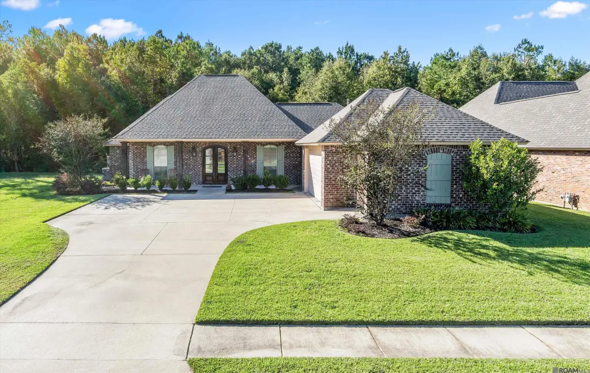 30939 Ridgeway Dr, Walker, LA 70785 - Image #1