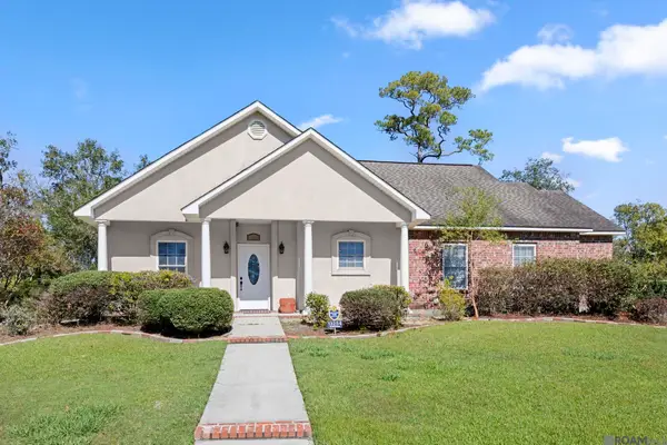 13254 Cypress Gold Dr, St Amant, LA 70774