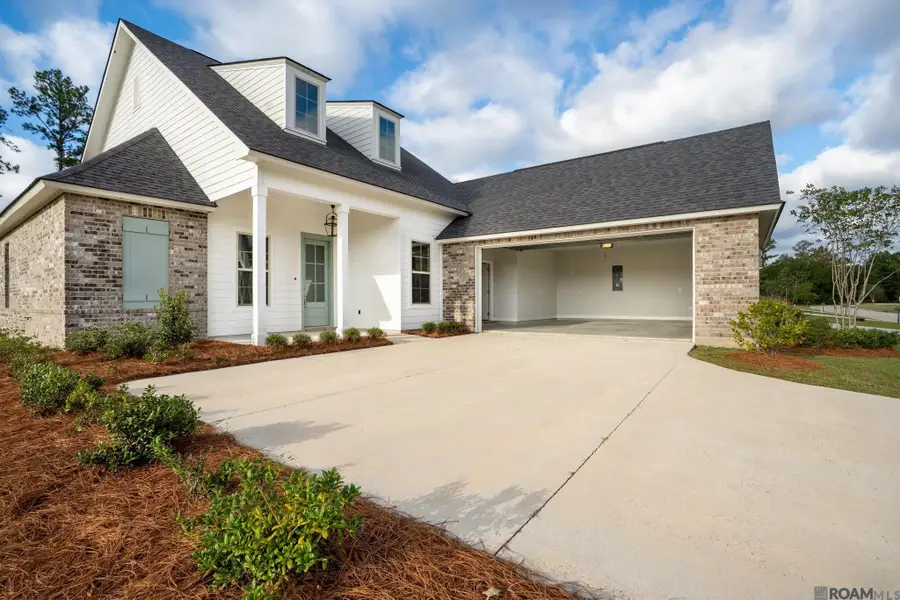 30652 Bluewing Crescent, Springfield, LA 70462 - Image #3