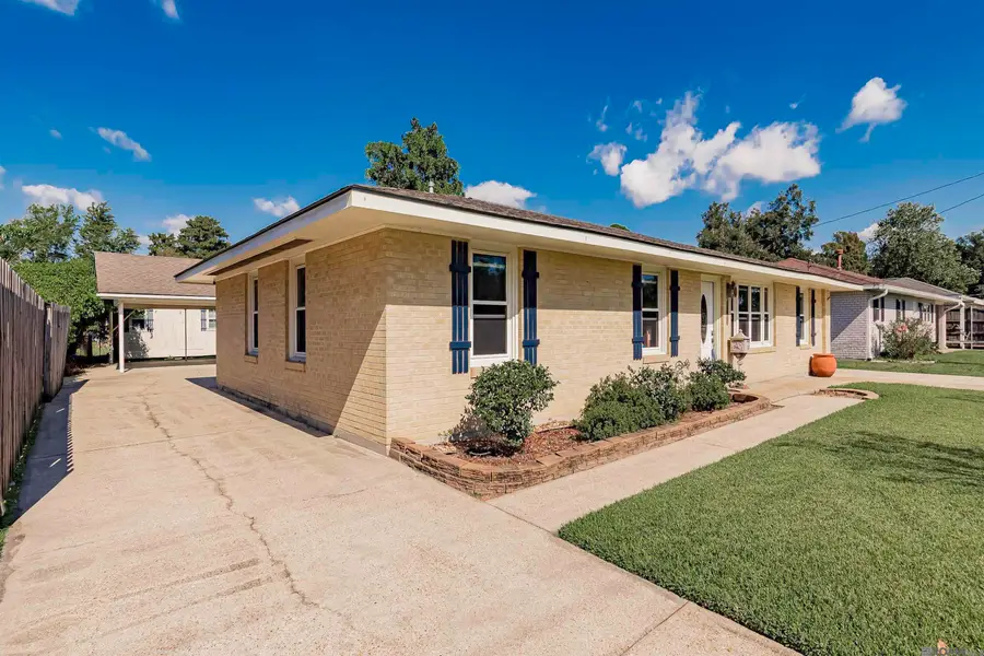 58942 Postell Ave, Plaquemine, LA 70764 - Image #3