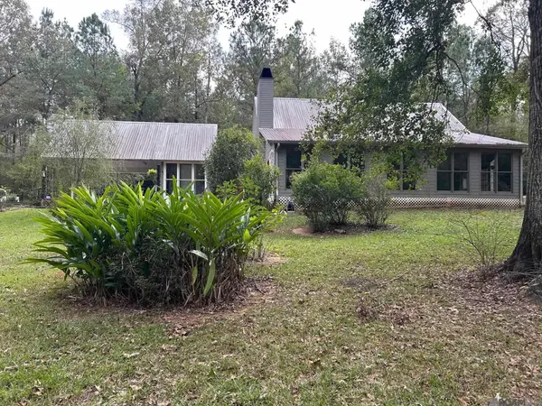 9288 Rudolph Davis Rd, St Francisville, LA 70775