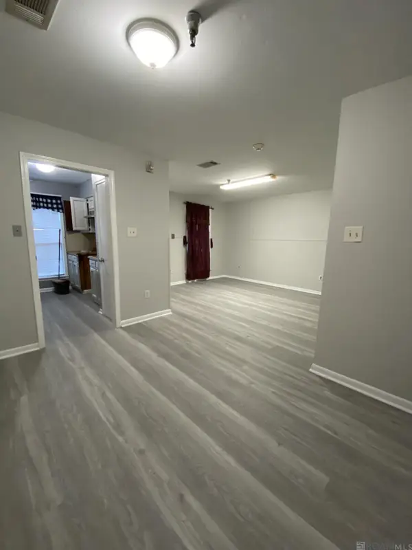 4236 Southpark Dr, Baton Rouge, LA 70816