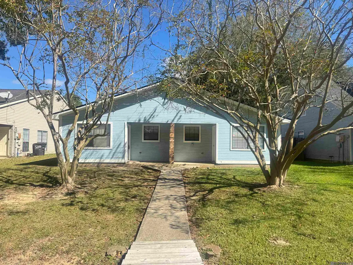 3251 King Bradford Dr, Baton Rouge, LA 70816 - Image #1
