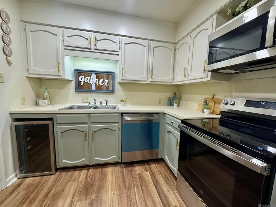 2455 Aubin Ln, Baton Rouge, LA 70816 - Image #2