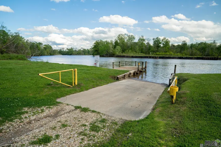 15898 Cypress Point Ln, French Settlement, LA 70733 - Image #2