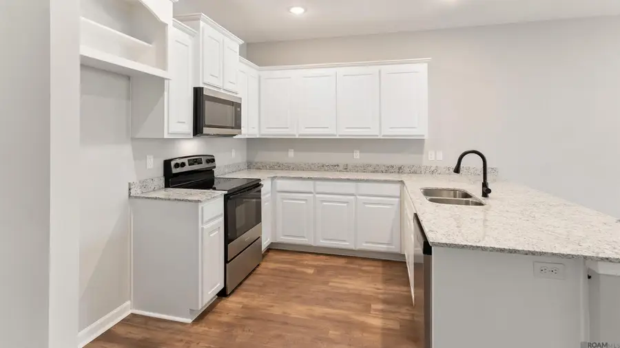 16210 Thorncrown Ln, Baton Rouge, LA 70816 - Image #2