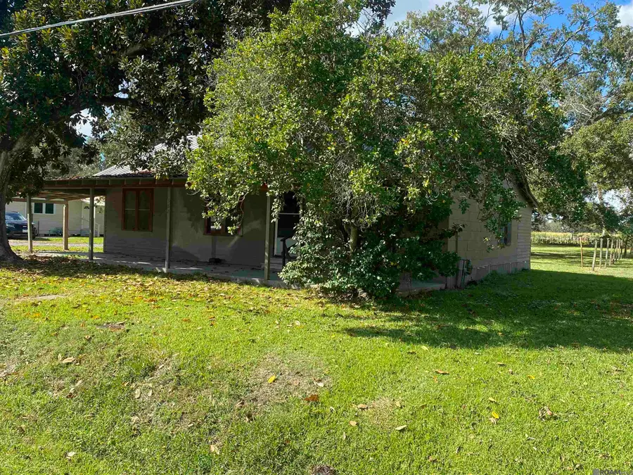 582 Crochet St, Morganza, LA 70759 - Image #2