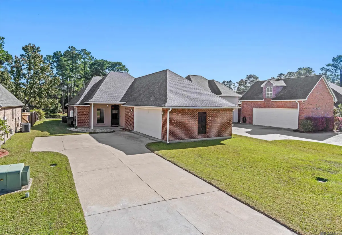 27776 Lakeshore Dr, Walker, LA 70785 - Image #1