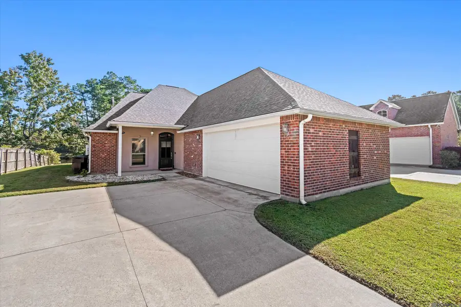 27776 Lakeshore Dr, Walker, LA 70785 - Image #2