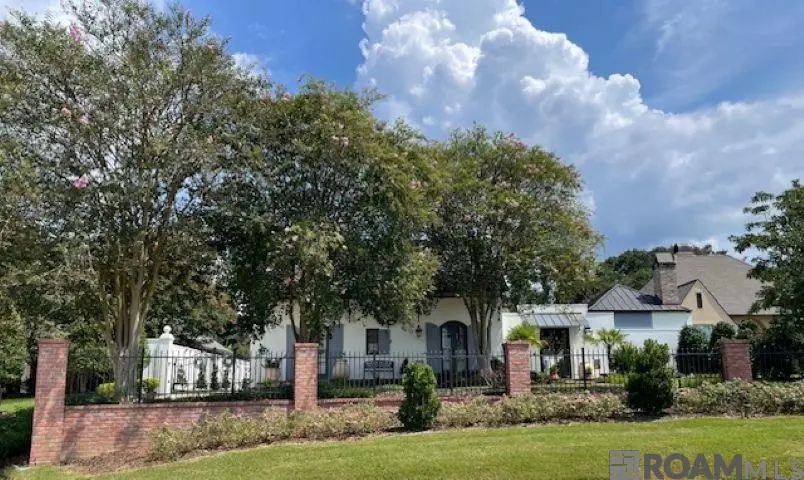 18467 E Village Way Dr, Baton Rouge, LA 70810 - Image #1