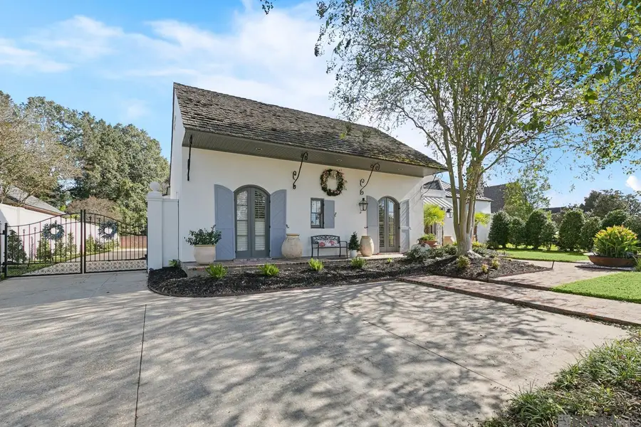 18467 E Village Way Dr, Baton Rouge, LA 70810 - Image #3