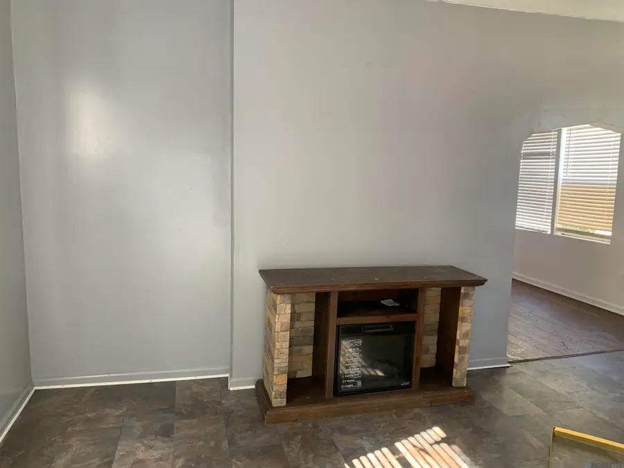 836 S 17th St, Baton Rouge, LA 70802 - Image #2