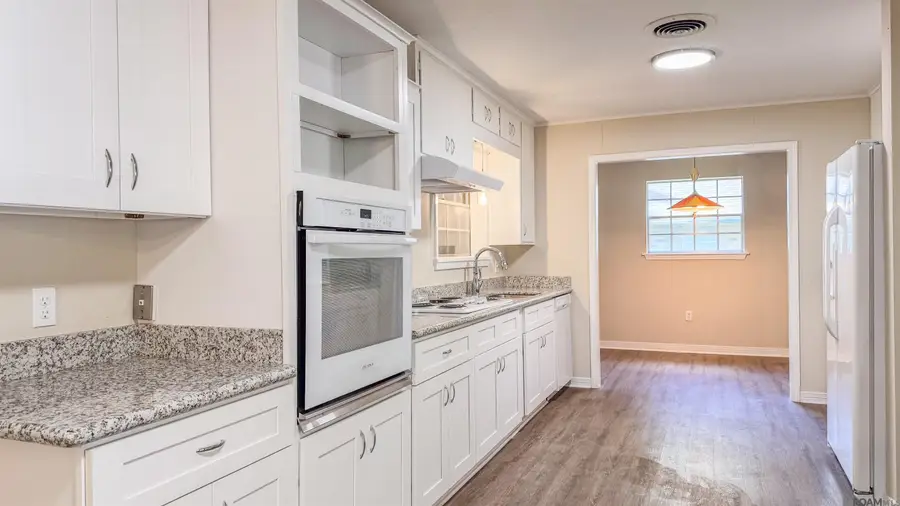 12156 Armstrong Dr, Baton Rouge, LA 70816 - Image #3
