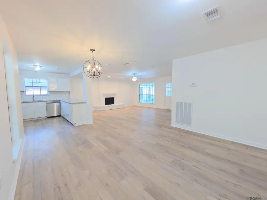 9572 Kevel Dr, Baton Rouge, LA 70810 - Image #2